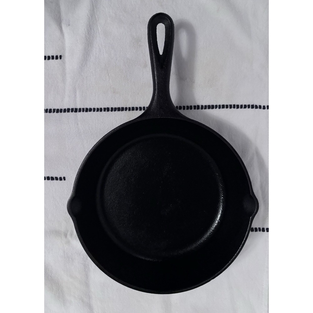 Lodge 5 inch SK Cast‎ Iron Skillet - Black